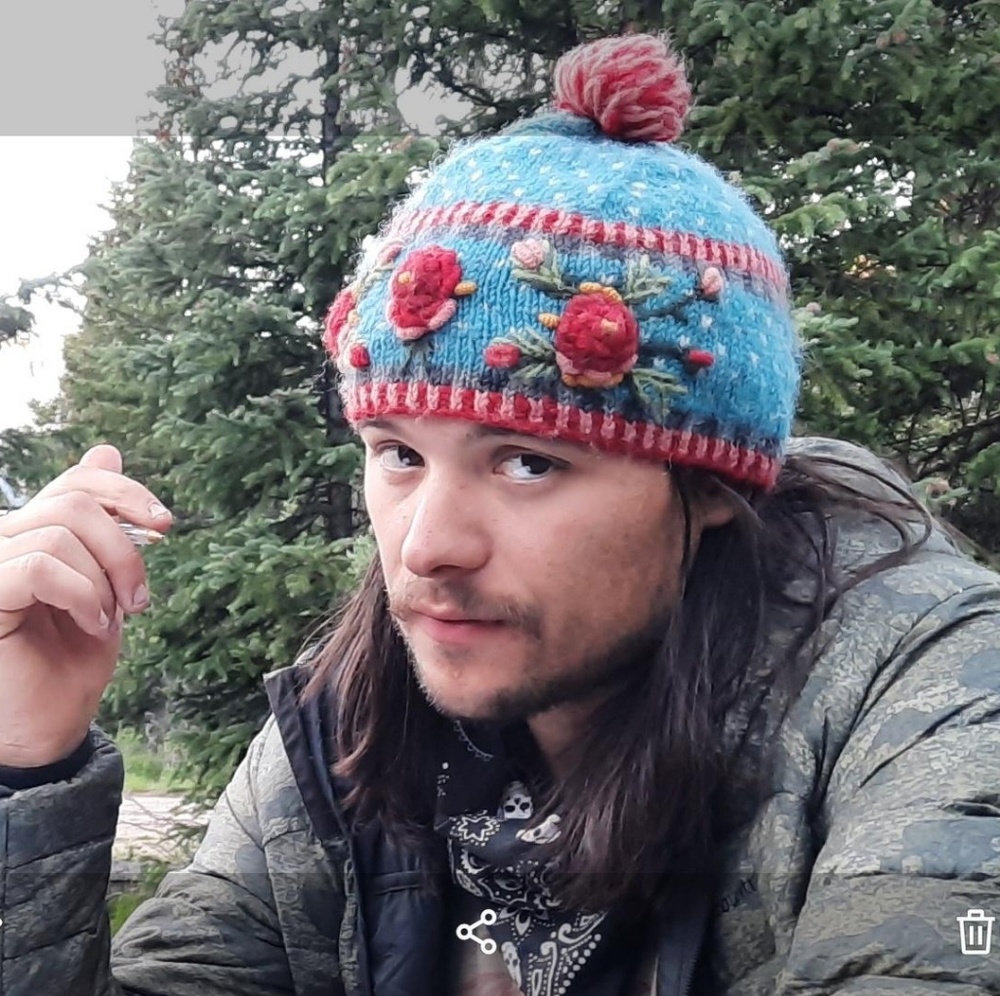 Meet your Posher, Adam